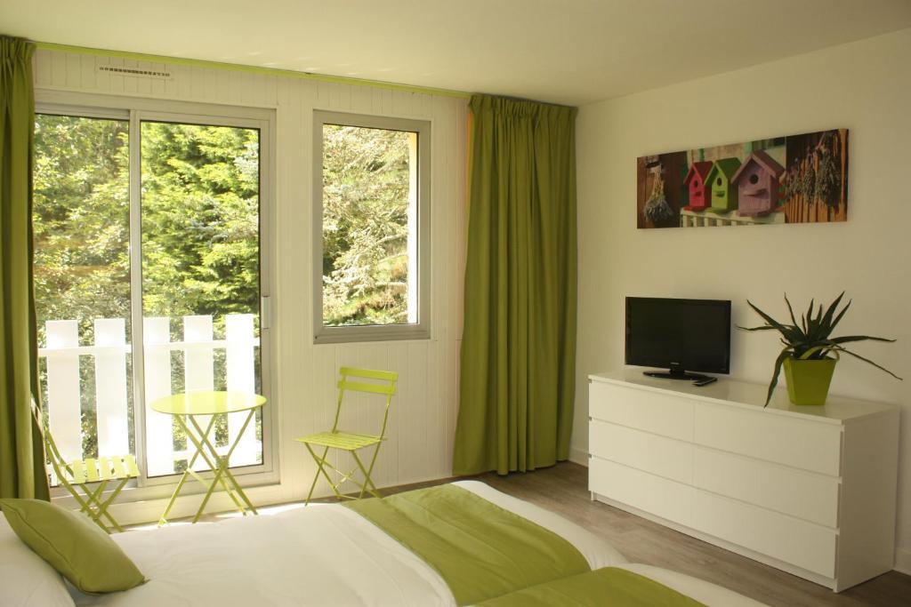 Latitude Ouest Hotel Restaurant & Spa Locronan Habitación foto